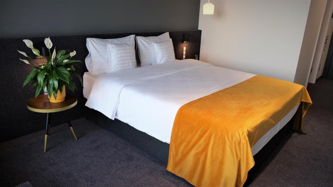 Werk Hotel & Spa Хунедоара Экстерьер фото