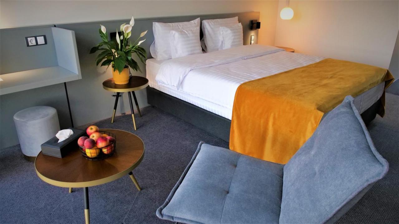 Werk Hotel & Spa Хунедоара Экстерьер фото