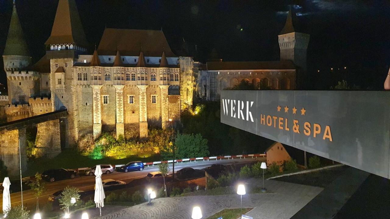 Werk Hotel & Spa Хунедоара Экстерьер фото
