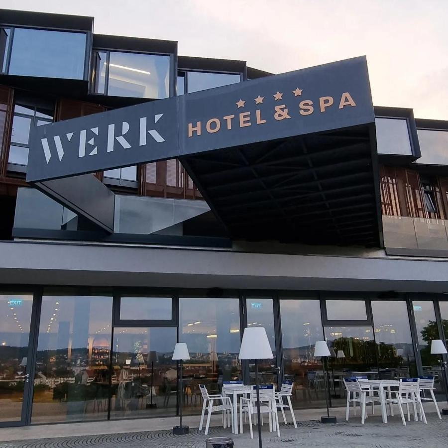 Werk Hotel & Spa Хунедоара Экстерьер фото