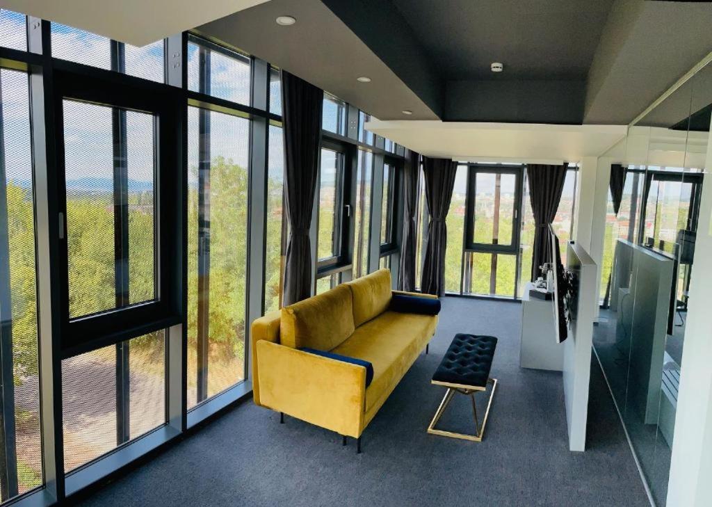 Werk Hotel & Spa Хунедоара Экстерьер фото